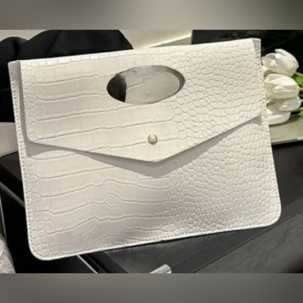 Solid Color Crocodile Pattern Hand Bag - image 3